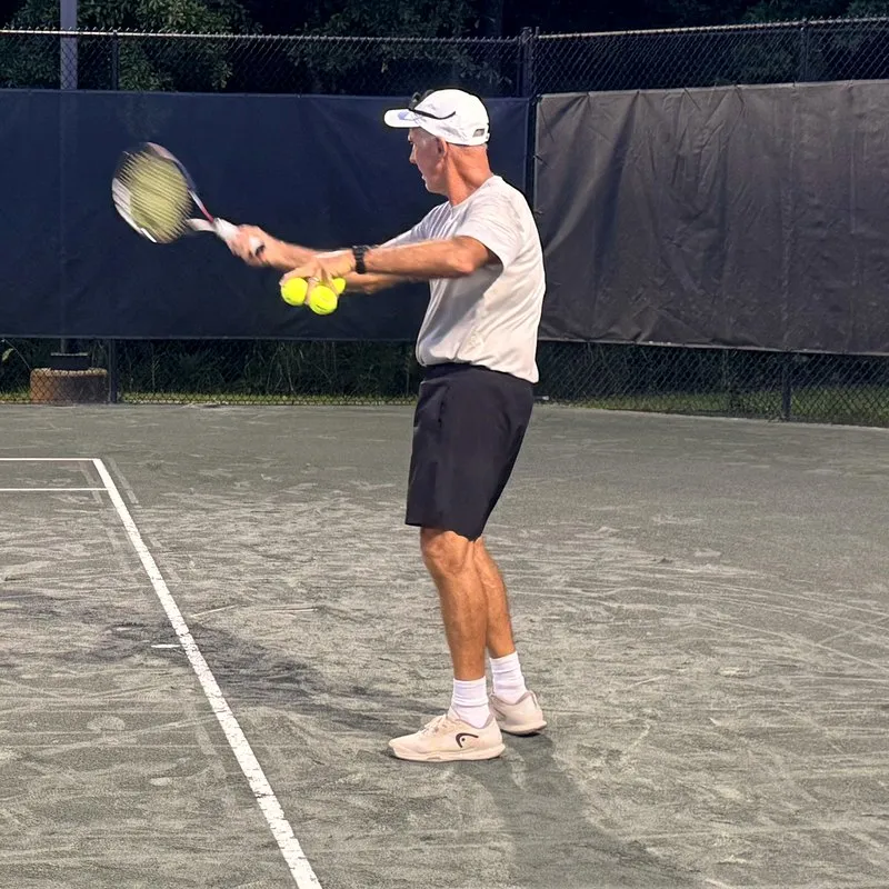 David Hume hitting a forehand